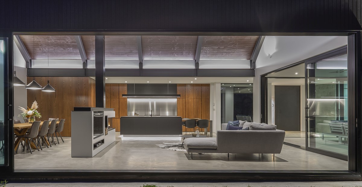 Whitford House AWO CC Cube Dentro 4