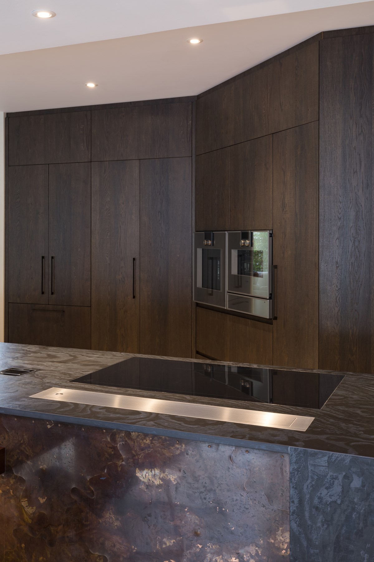Prime Art Veneer, planked sawn. Marianne Gailer, Kitchens by Design (8).jpg