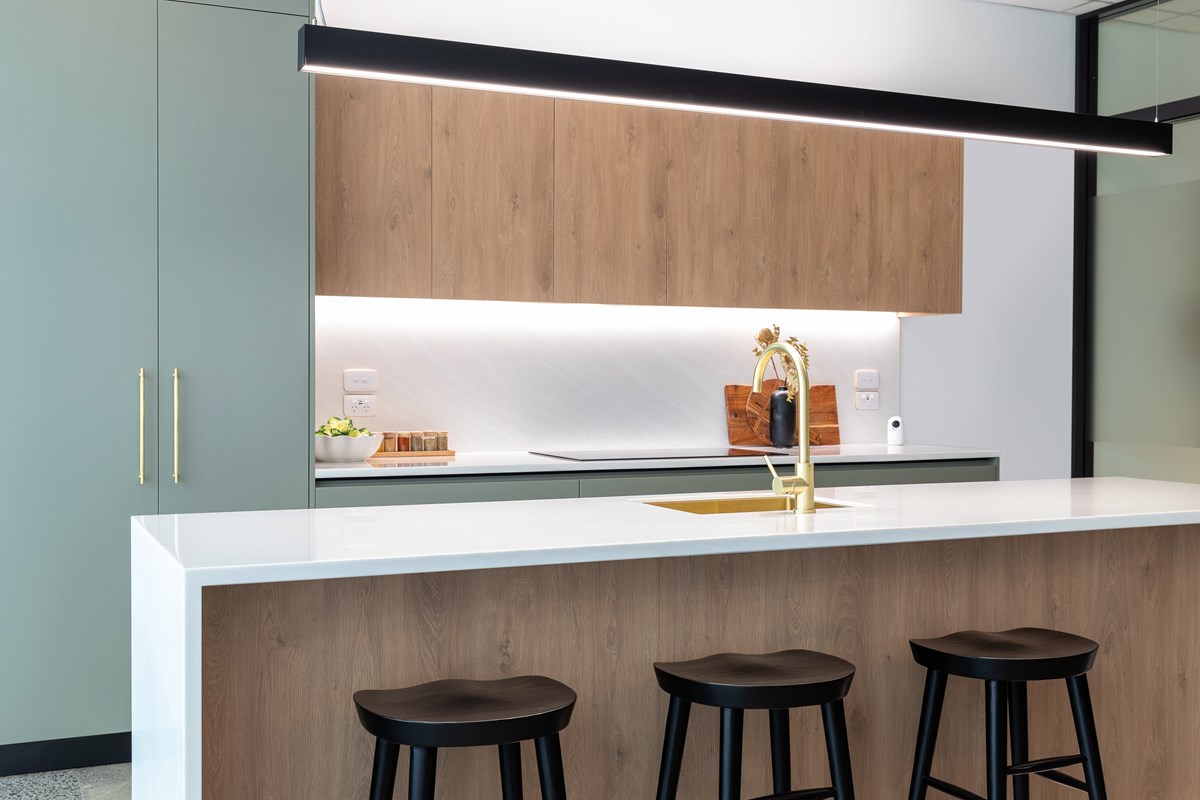 Prime Melamine Devon Oak, Prime Melamine Atmoss, Durasein Night White